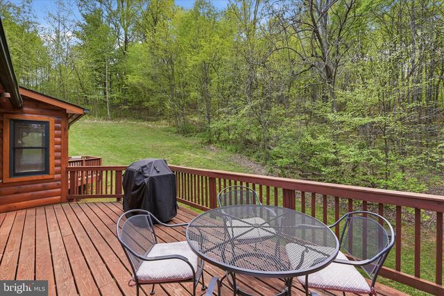 938 FETCHETT RD, Bentonville, VA 22610