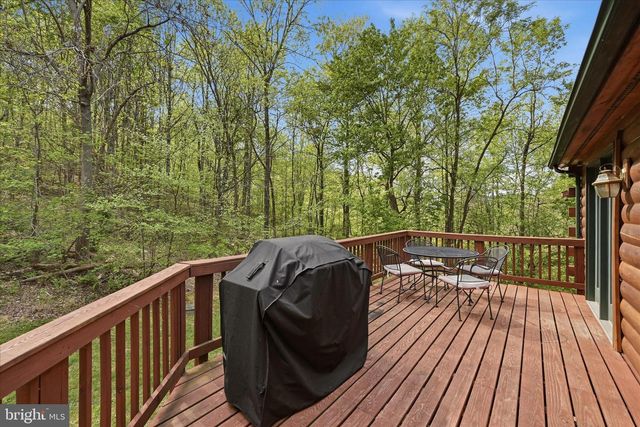 938 FETCHETT RD, Bentonville, VA 22610