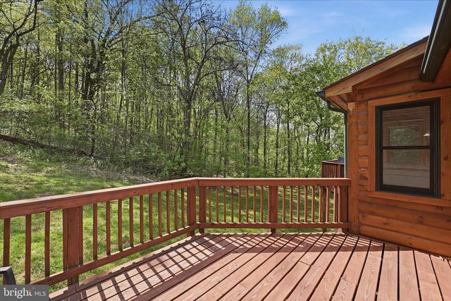 938 FETCHETT RD, Bentonville, VA 22610