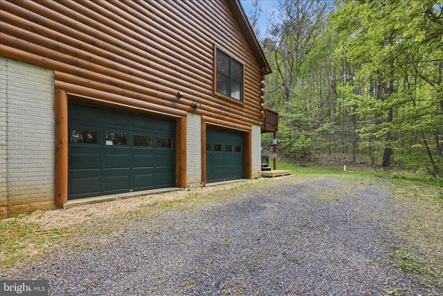 938 FETCHETT RD, Bentonville, VA 22610