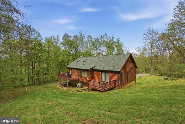 938 FETCHETT RD, Bentonville, VA 22610
