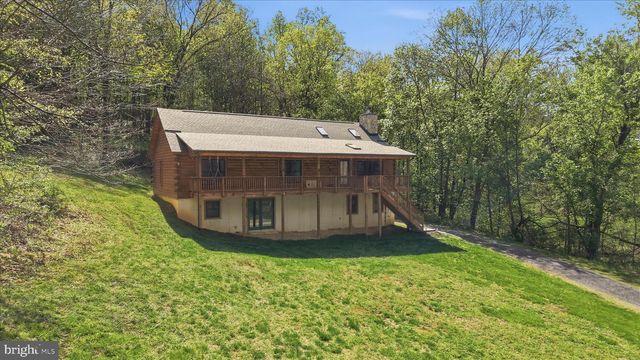938 FETCHETT RD, Bentonville, VA 22610