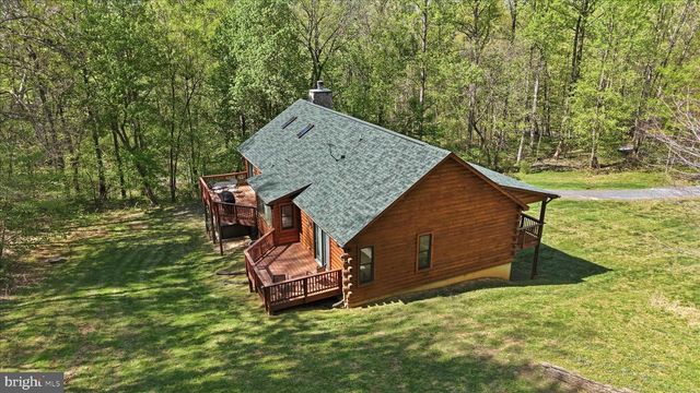 938 FETCHETT RD, Bentonville, VA 22610
