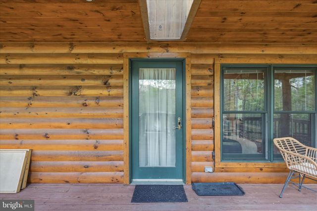 938 FETCHETT RD, Bentonville, VA 22610