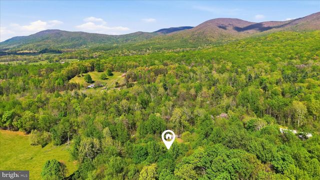 938 FETCHETT RD, Bentonville, VA 22610