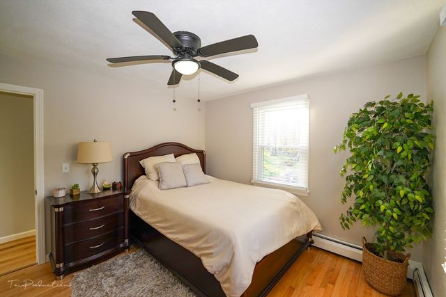 90 Merlin Dr, Swansea, MA 02777