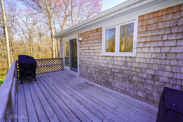 90 Merlin Dr, Swansea, MA 02777