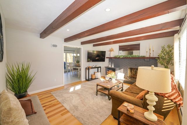 90 Merlin Dr, Swansea, MA 02777