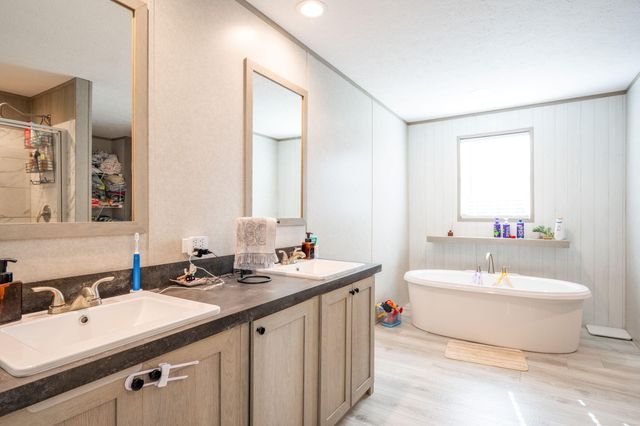 435 County Line Road, Signal Mountain, TN 37377