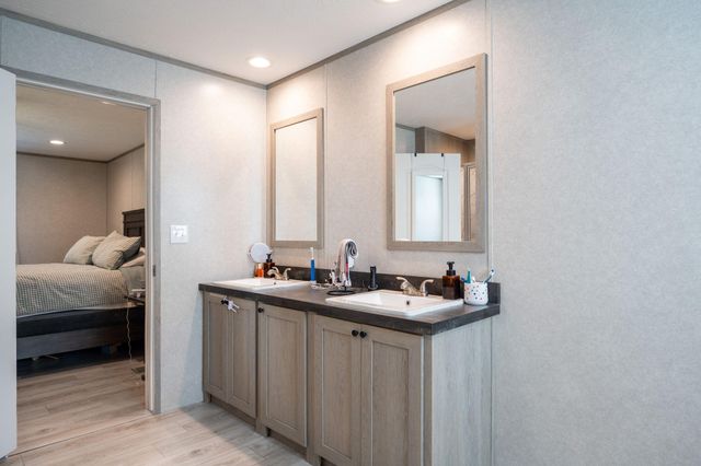 435 County Line Road, Signal Mountain, TN 37377