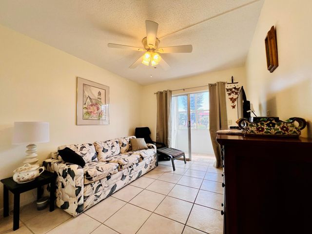 173 Dorchester H 173, West Palm Beach, FL 33417