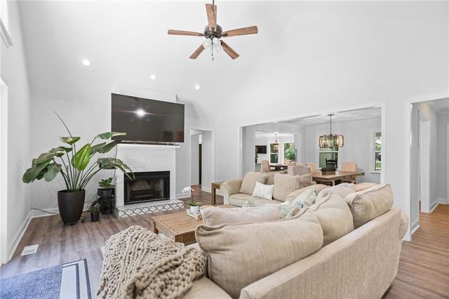 20 Turkey Point Drive, Lagrange, GA 30240