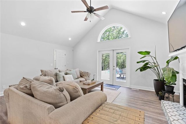 20 Turkey Point Drive, Lagrange, GA 30240
