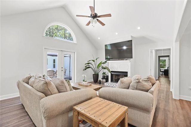20 Turkey Point Drive, Lagrange, GA 30240
