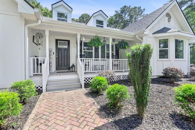 20 Turkey Point Drive, Lagrange, GA 30240