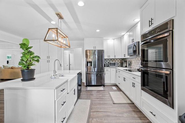 20 Turkey Point Drive, Lagrange, GA 30240