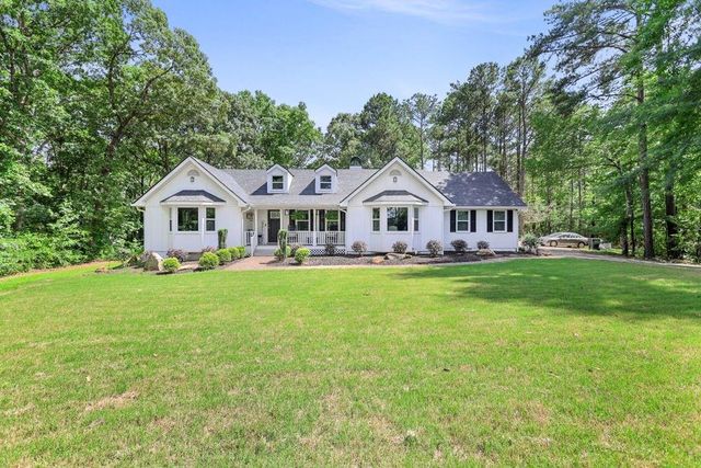 20 Turkey Point Drive, Lagrange, GA 30240