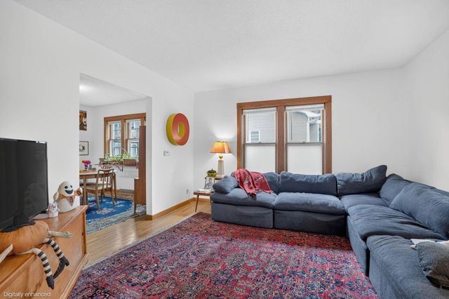 916 Walnut Street, Cedar Falls, IA 50613