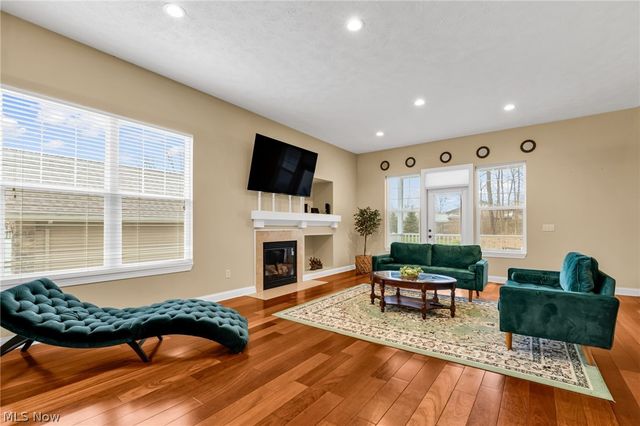 1915 Teakwood Drive, Ontario, OH 44906