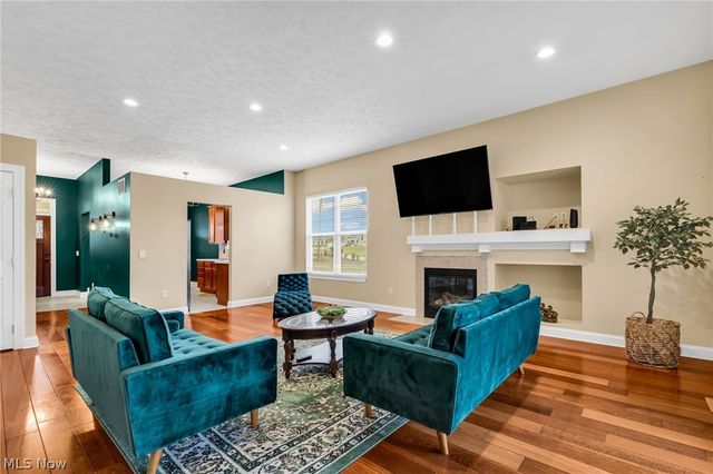 1915 Teakwood Drive, Ontario, OH 44906