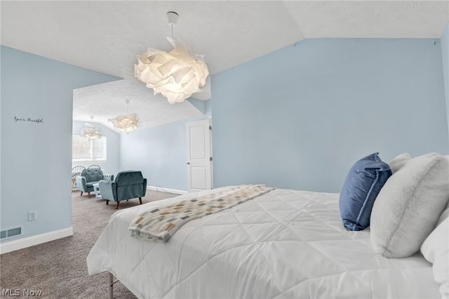 1915 Teakwood Drive, Ontario, OH 44906