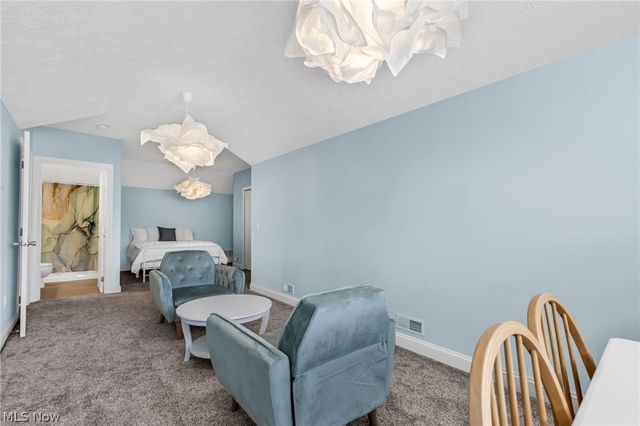 1915 Teakwood Drive, Ontario, OH 44906