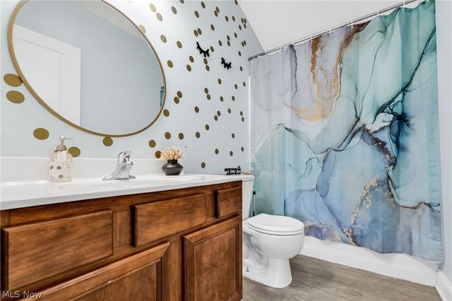 1915 Teakwood Drive, Ontario, OH 44906