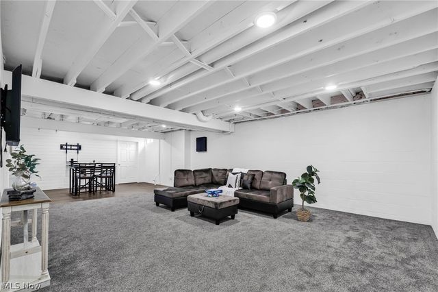 1915 Teakwood Drive, Ontario, OH 44906