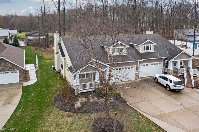 1915 Teakwood Drive, Ontario, OH 44906