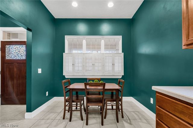 1915 Teakwood Drive, Ontario, OH 44906