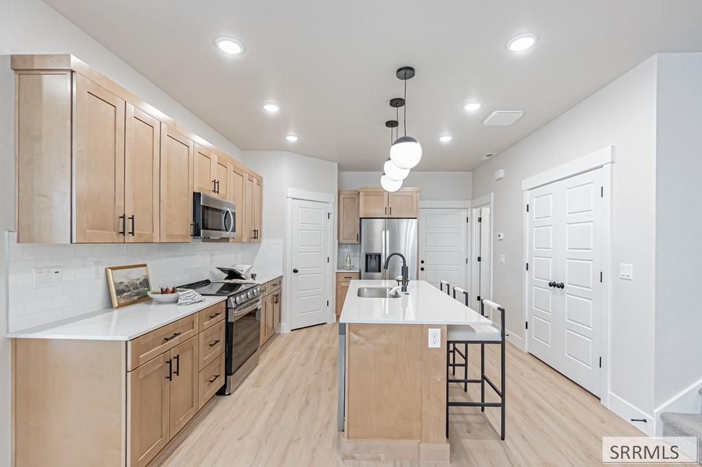 Image 12 of property listing at 455 S Blue Spruce Avenue # 111, Sugar City, ID 83448