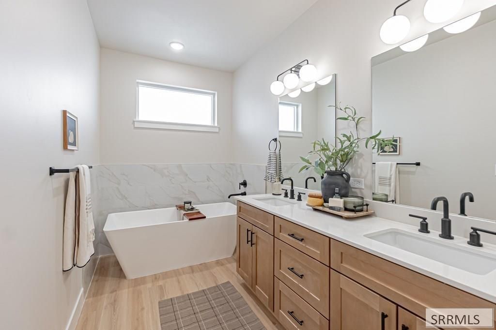 Image 26 of property listing at 455 S Blue Spruce Avenue # 111, Sugar City, ID 83448