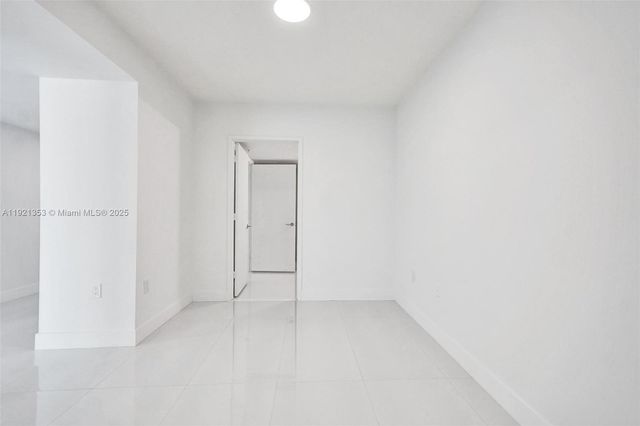 330 Sunny Isles Blvd 5-805, Sunny Isles Beach, FL 33160