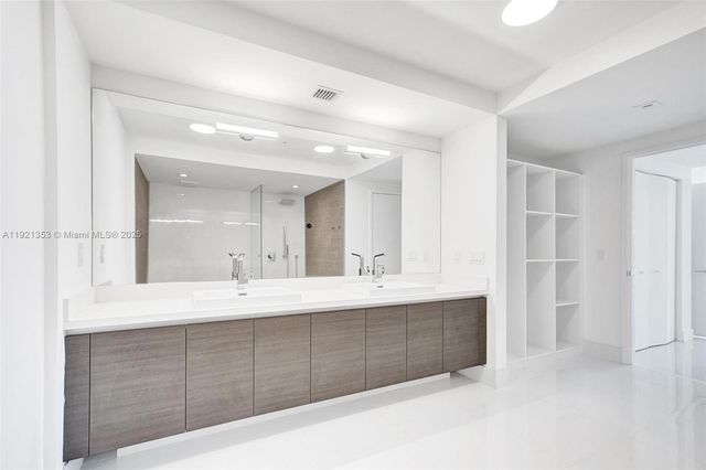 330 Sunny Isles Blvd 5-805, Sunny Isles Beach, FL 33160