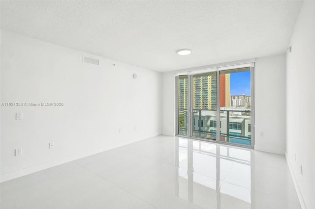 330 Sunny Isles Blvd 5-805, Sunny Isles Beach, FL 33160