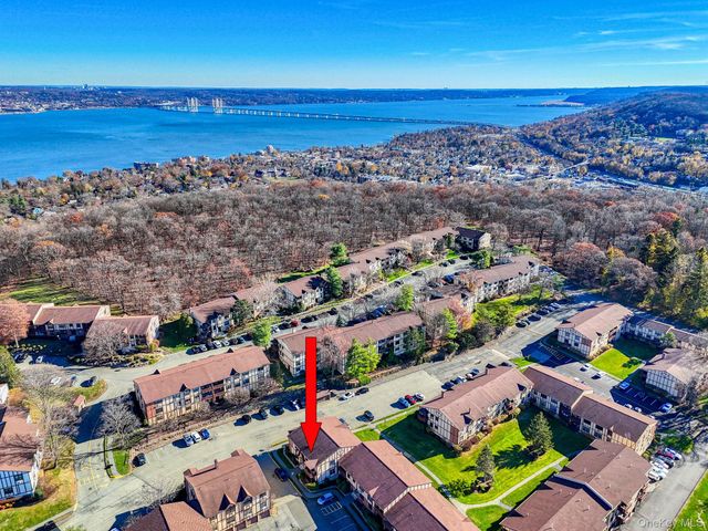 509 Sierra Vista Lane 509, Valley Cottage, NY 10989