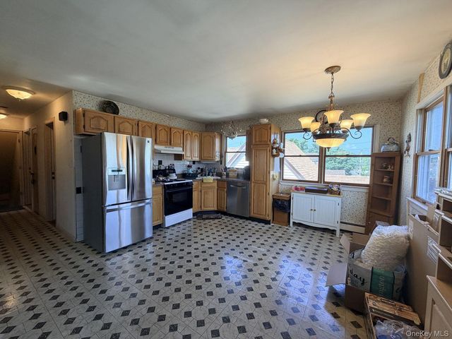 2851 Wilson Avenue, Bellmore, NY 11710