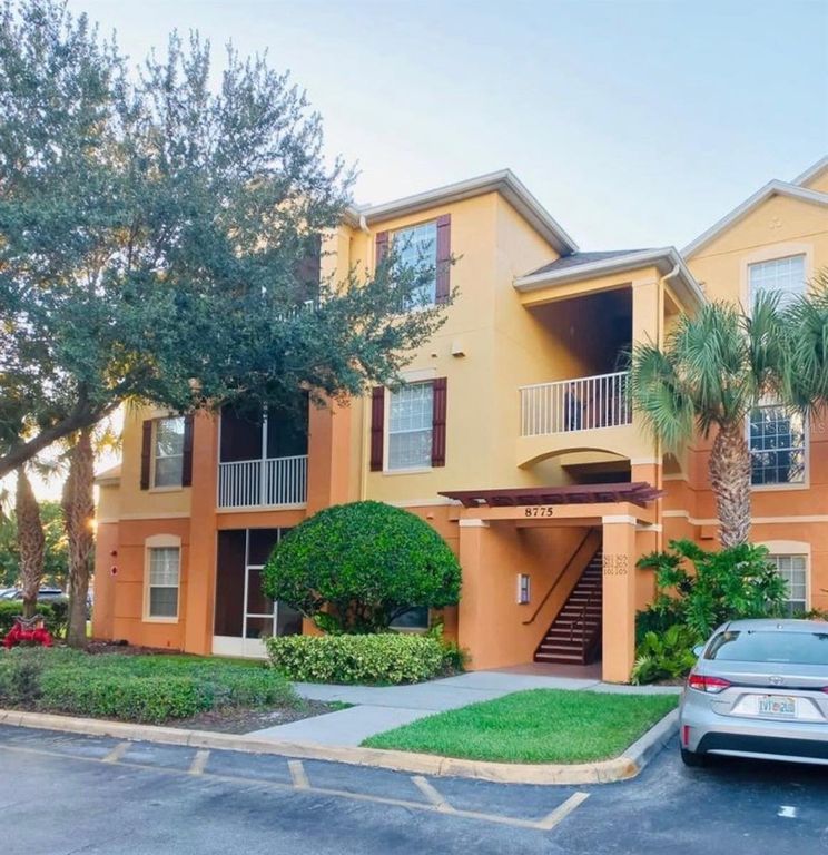 8775 SARTORI STREET 301, Orlando, FL 32829