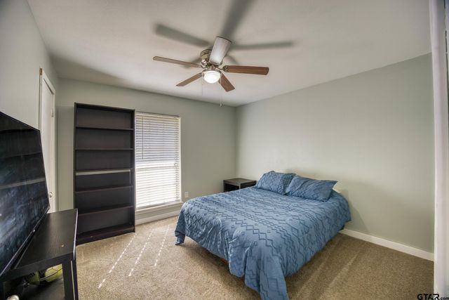 113 Peach Tree Dr, Palestine, TX 75803