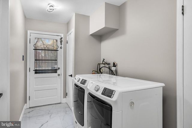 68 CROOKED LN, Cherry Hill, NJ 08034