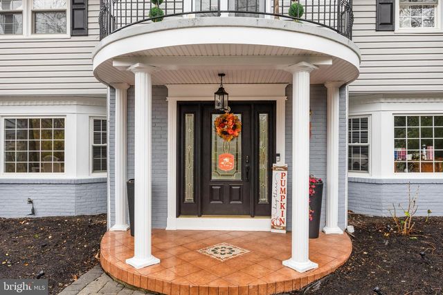 68 CROOKED LN, Cherry Hill, NJ 08034