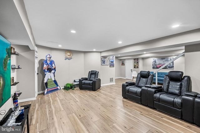 68 CROOKED LN, Cherry Hill, NJ 08034