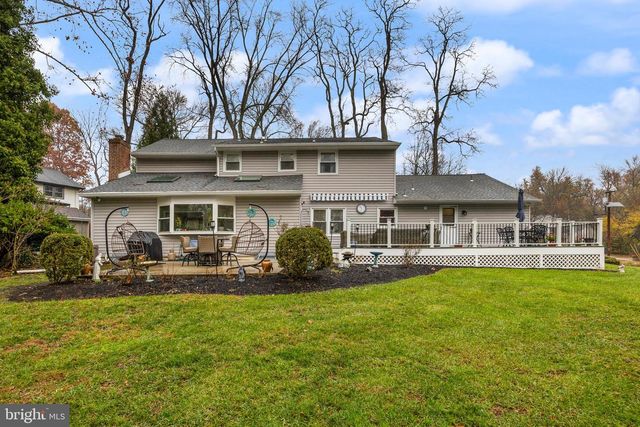 68 CROOKED LN, Cherry Hill, NJ 08034