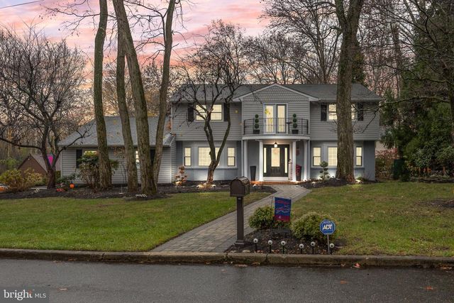 68 CROOKED LN, Cherry Hill, NJ 08034