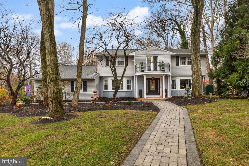 68 CROOKED LN, Cherry Hill, NJ 08034