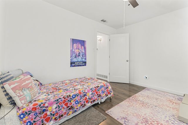 7233 Bayberry Lane, Dallas, TX 75249