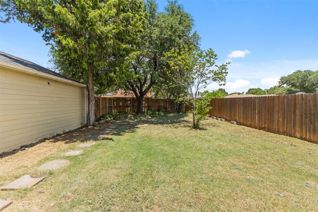 7233 Bayberry Lane, Dallas, TX 75249