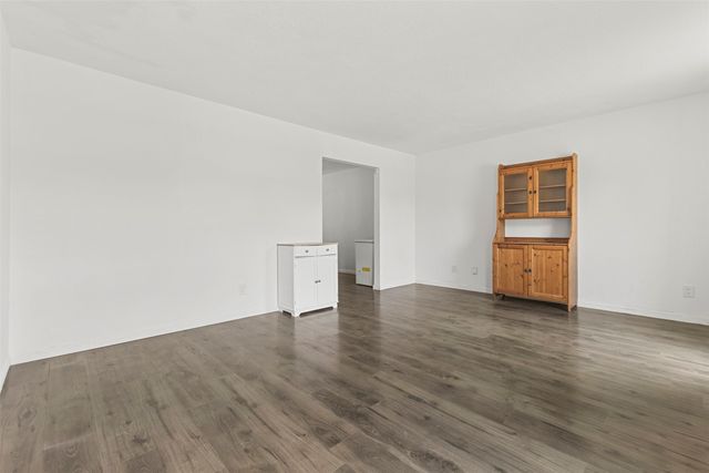7233 Bayberry Lane, Dallas, TX 75249