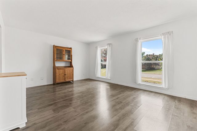 7233 Bayberry Lane, Dallas, TX 75249