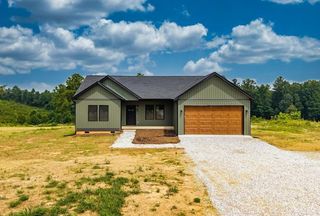 1789 Hickory Cove Ln, Moneta, VA 24121